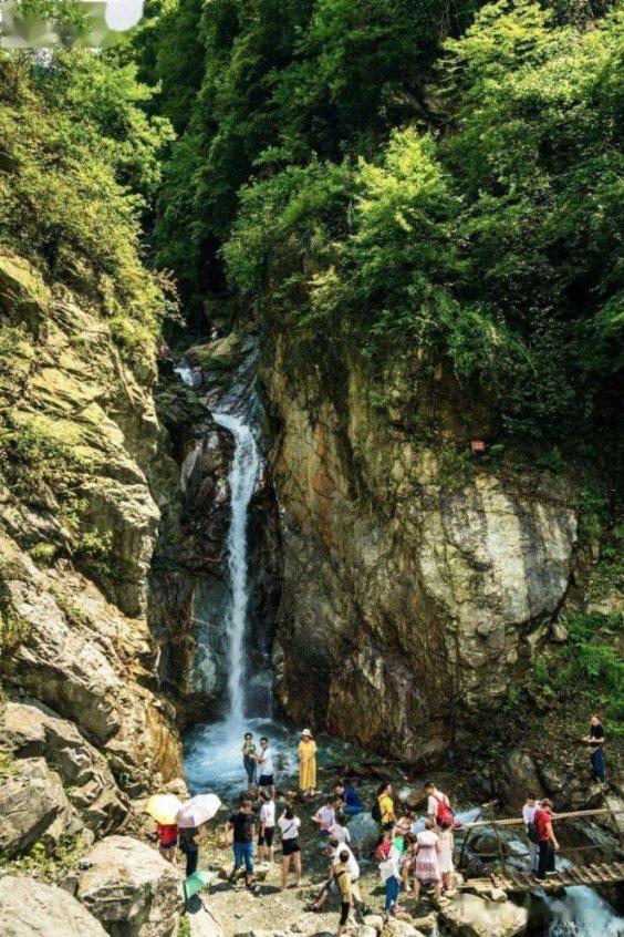 集运指数(欧线)主力合约日内涨超12% 机构称春节前集运运价下行空间有限